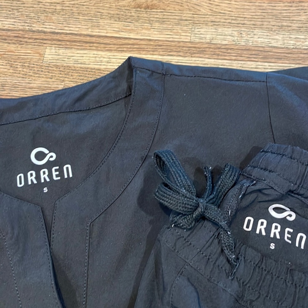 Orren scrub set black
